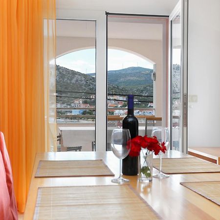 Apartments By The Sea Seget Vranjica, Trogir - 13771 Kamer foto