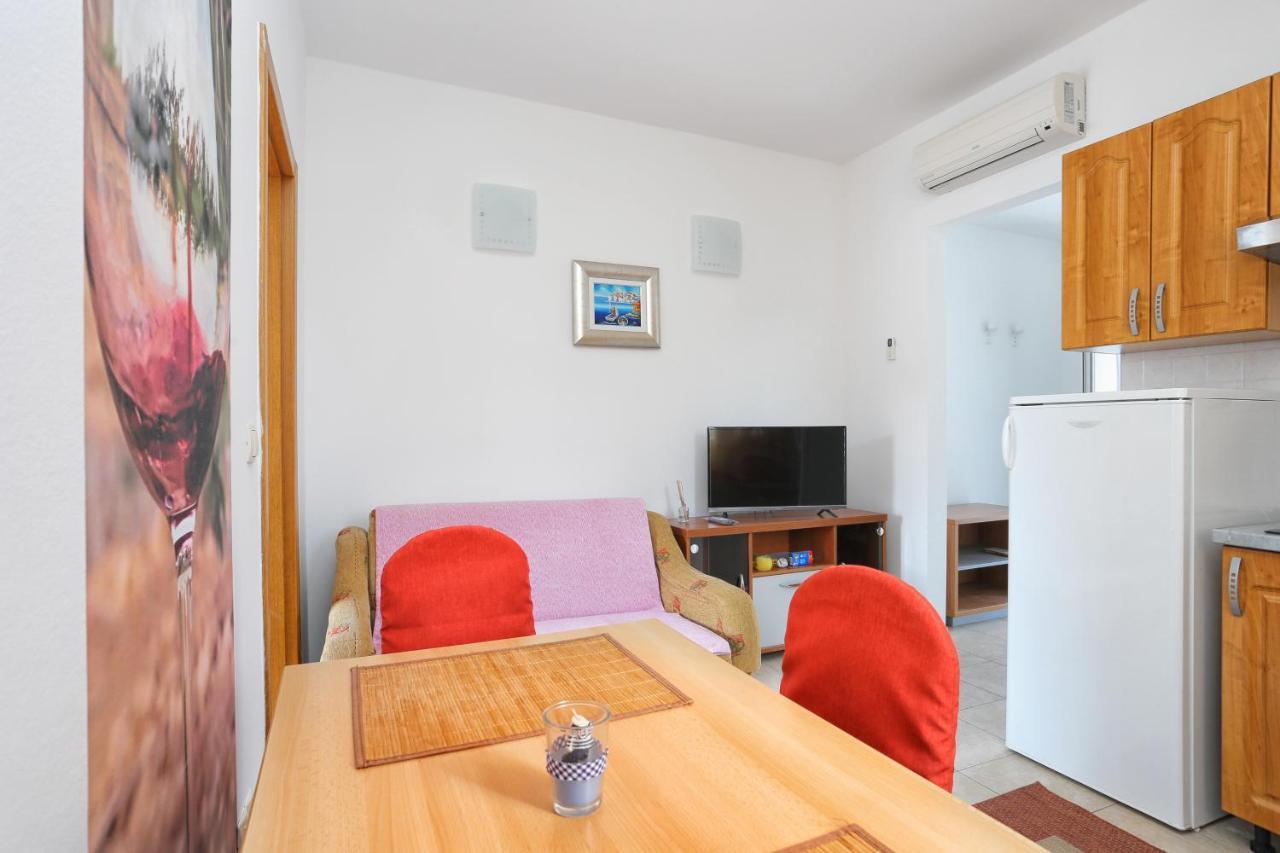 Apartments By The Sea Seget Vranjica, Trogir - 13771 Buitenkant foto