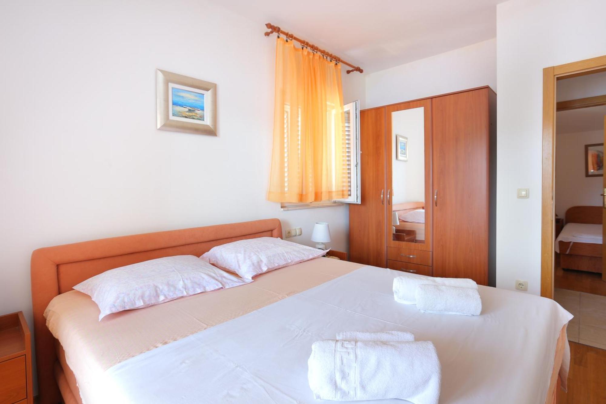 Apartments By The Sea Seget Vranjica, Trogir - 13771 Kamer foto